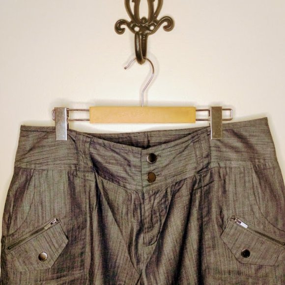 Calvin Klein Light Denim Capris Plus Size - Picture 2 of 3